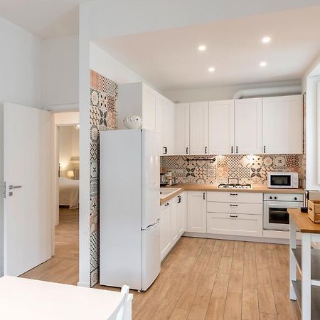 Starhost - Casa Guglielmo Apartman Salerno Kültér fotó