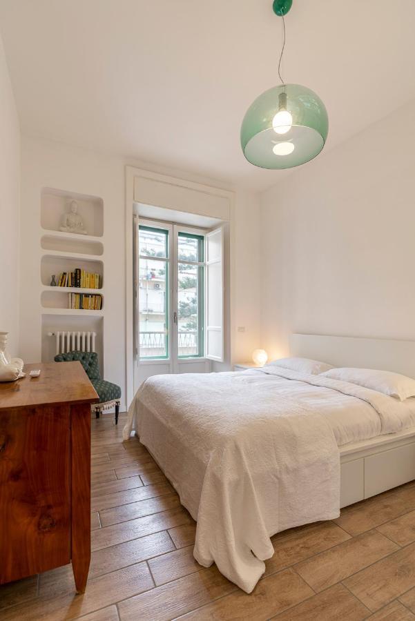 Starhost - Casa Guglielmo Apartman Salerno Kültér fotó