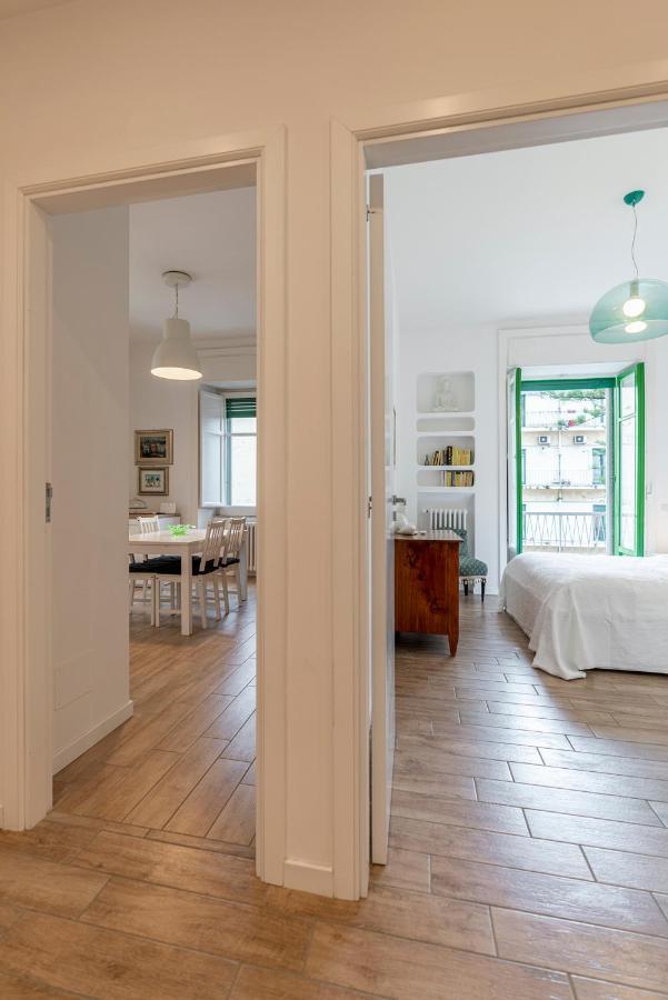 Starhost - Casa Guglielmo Apartman Salerno Kültér fotó